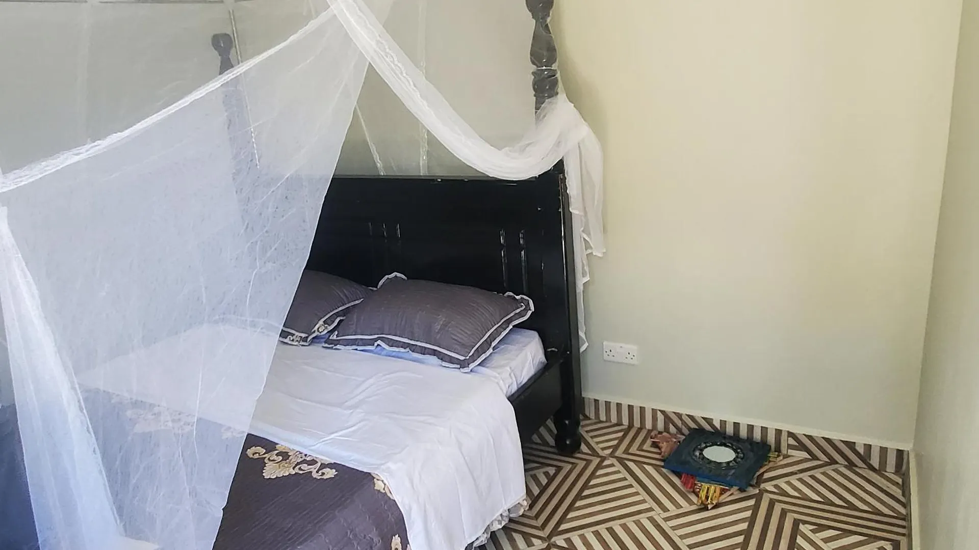 Gorilla African Guest House Entebbe