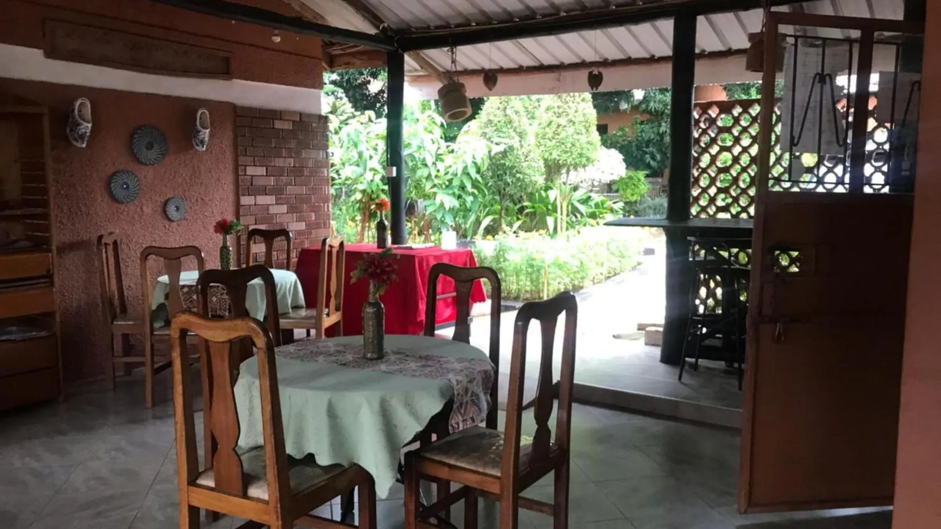 Gorilla African Guest House Entebbe 2*,  Uganda